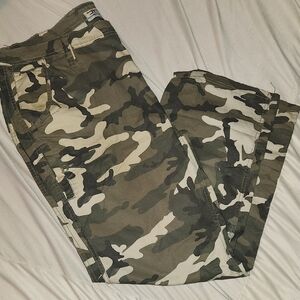 Men's Size 42 Jordan Craig Camouflage Cargo Pants